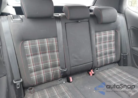 2010 Volkswagen Gti 2-Door z USA, uszkodzony, nr VIN WVWFD7AJ0AW310226